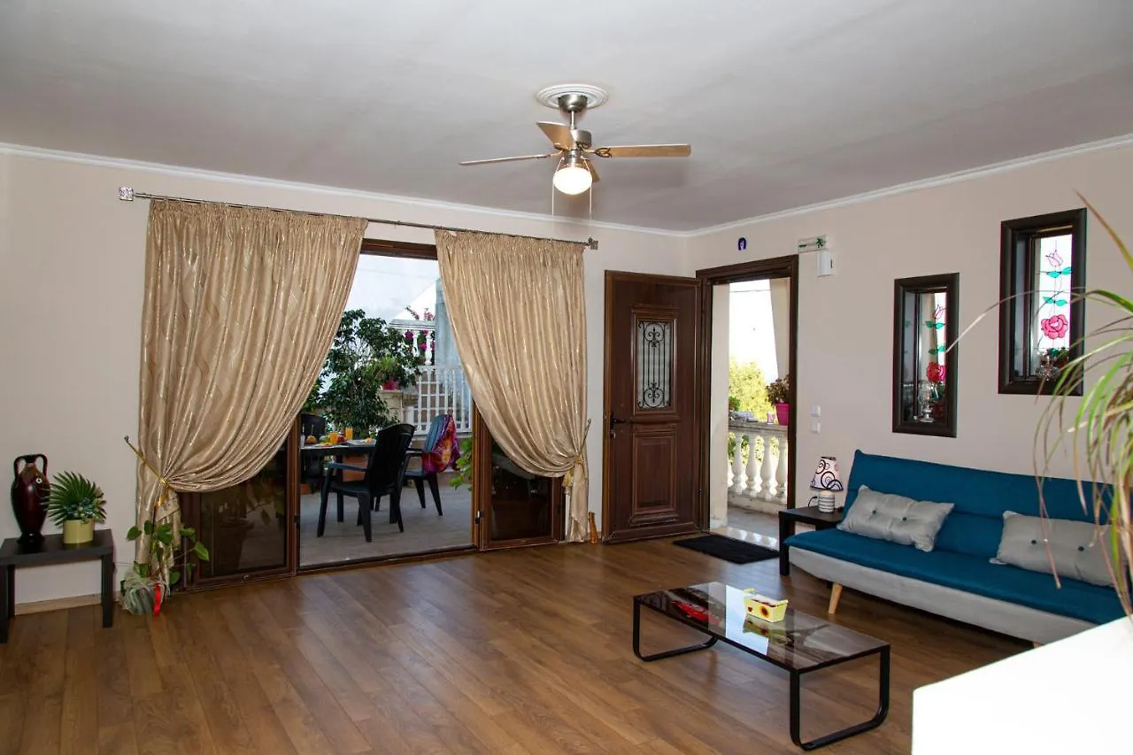 Appartamento G And A House Poros
